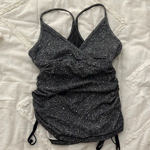 Lululemon top